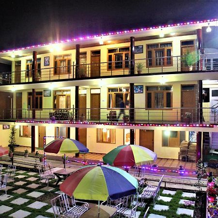 Hotel Chetna Manāli Εξωτερικό φωτογραφία