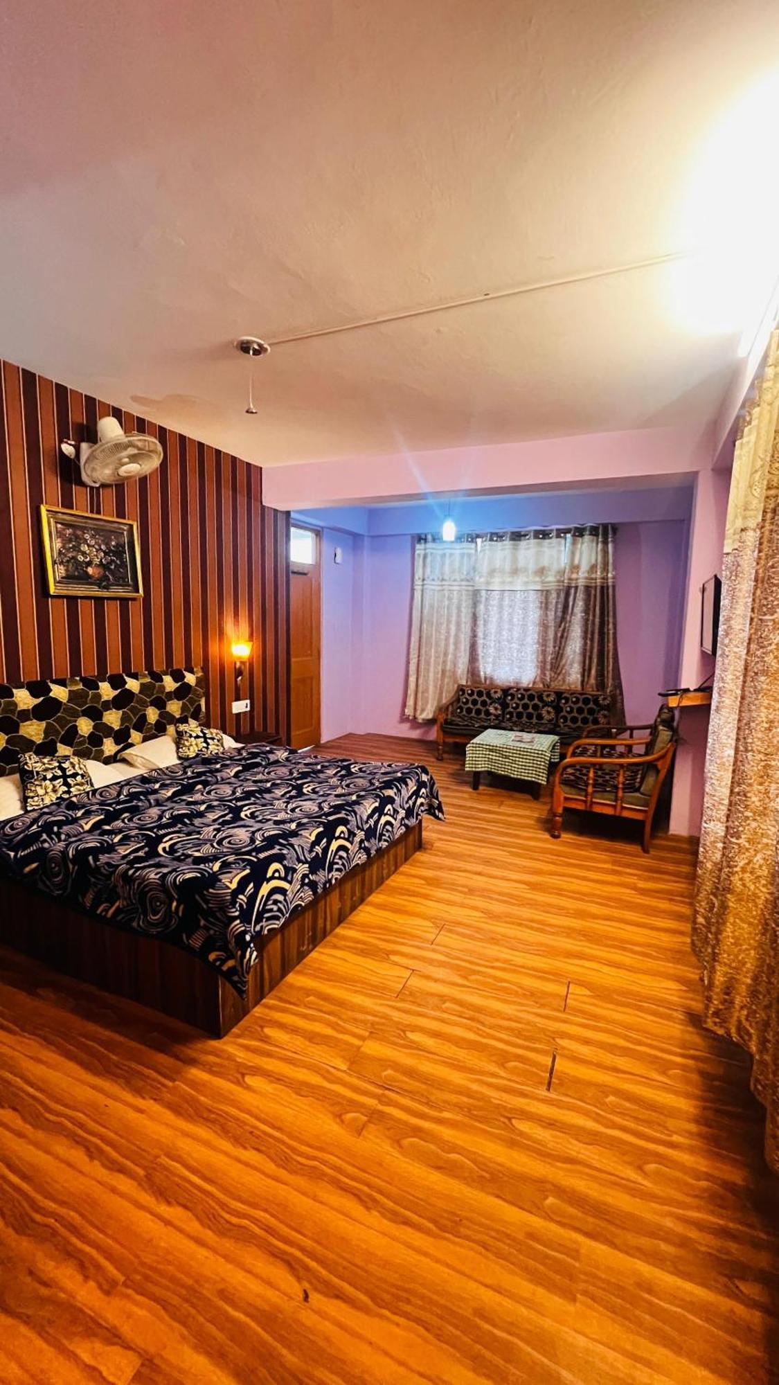 Hotel Chetna Manāli Εξωτερικό φωτογραφία