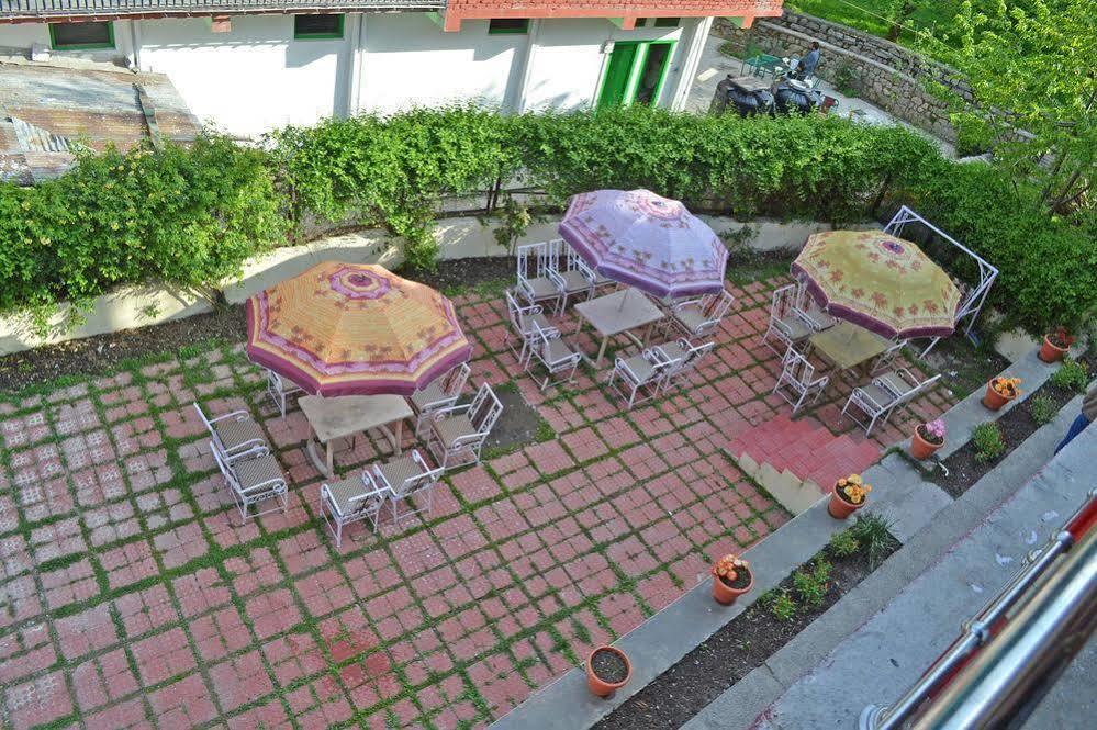 Hotel Chetna Manāli Εξωτερικό φωτογραφία
