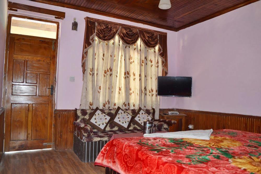 Hotel Chetna Manāli Εξωτερικό φωτογραφία