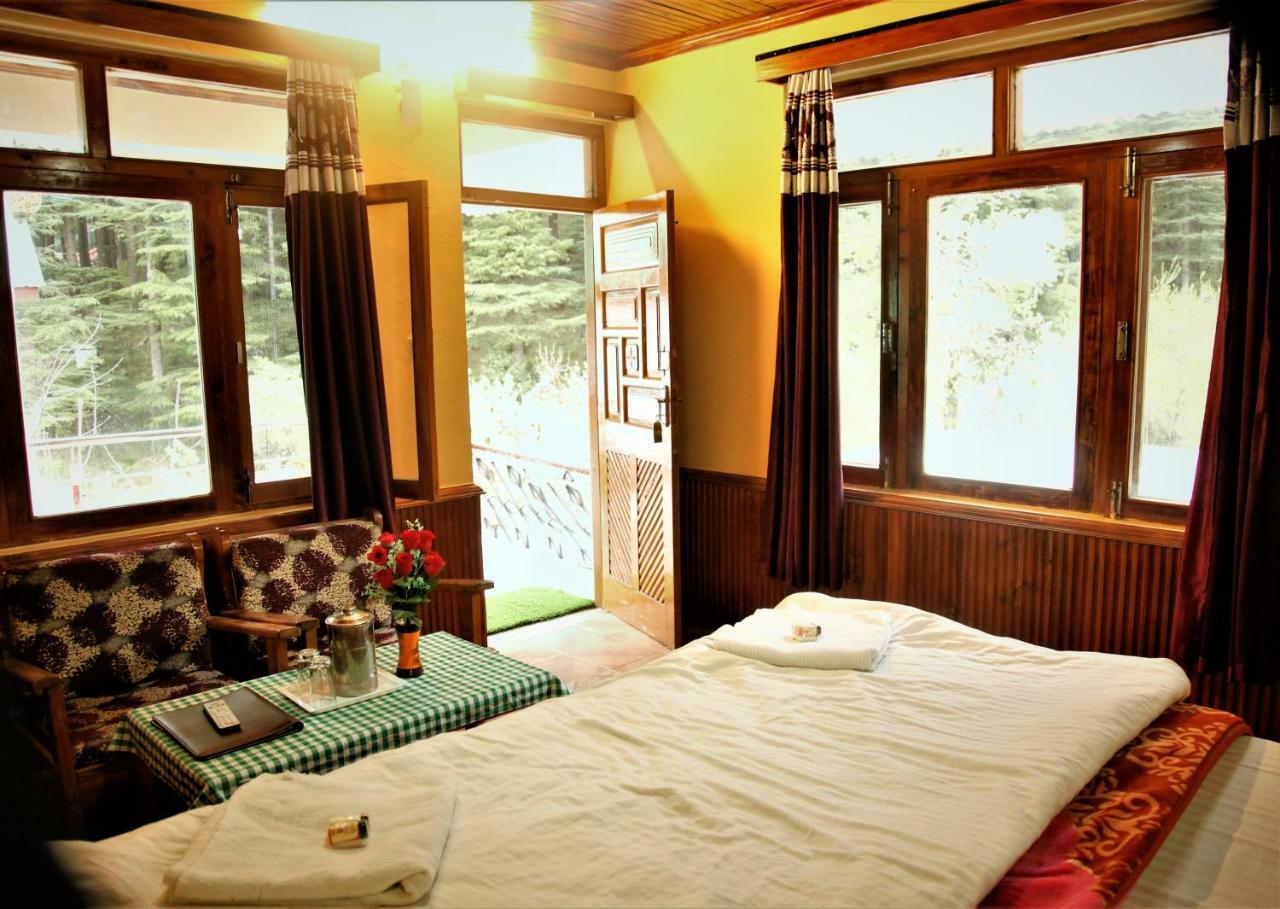 Hotel Chetna Manāli Εξωτερικό φωτογραφία